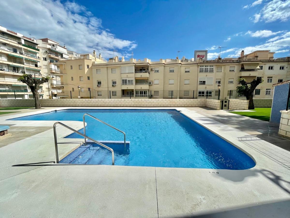 Apartamento Cerca De La Playa Torrecilla 内尔哈 外观 照片