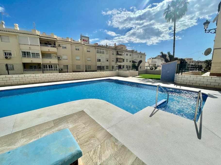 Apartamento Cerca De La Playa Torrecilla 内尔哈 外观 照片