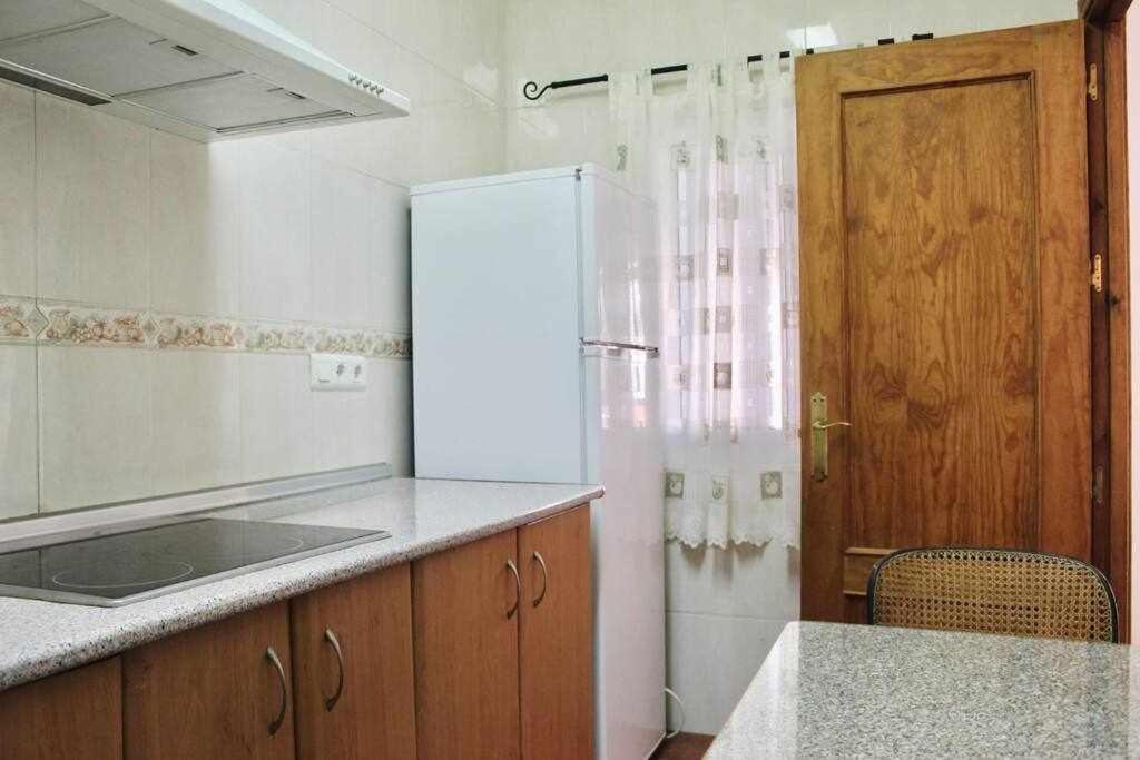 Apartamento Cerca De La Playa Torrecilla 内尔哈 外观 照片
