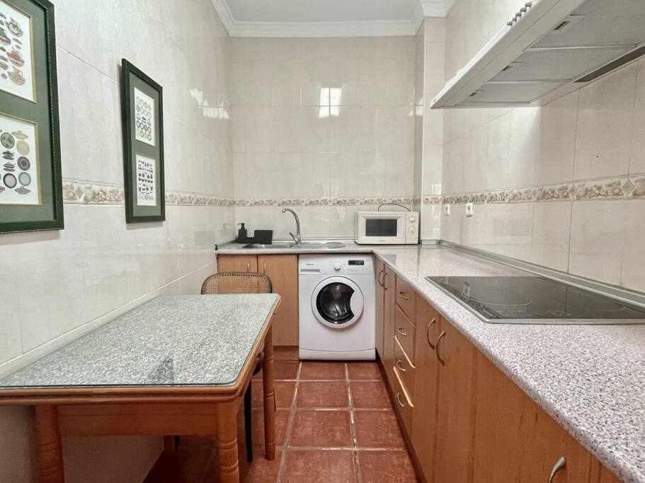 Apartamento Cerca De La Playa Torrecilla 内尔哈 外观 照片