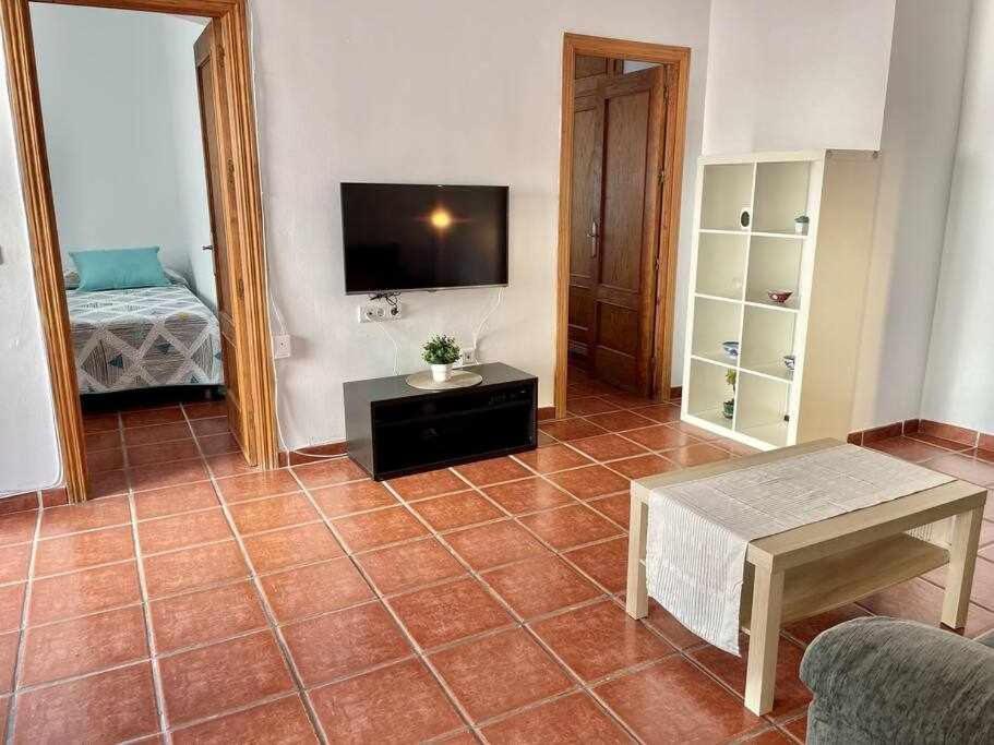 Apartamento Cerca De La Playa Torrecilla 内尔哈 外观 照片