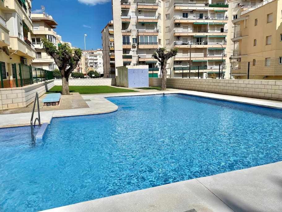 Apartamento Cerca De La Playa Torrecilla 内尔哈 外观 照片